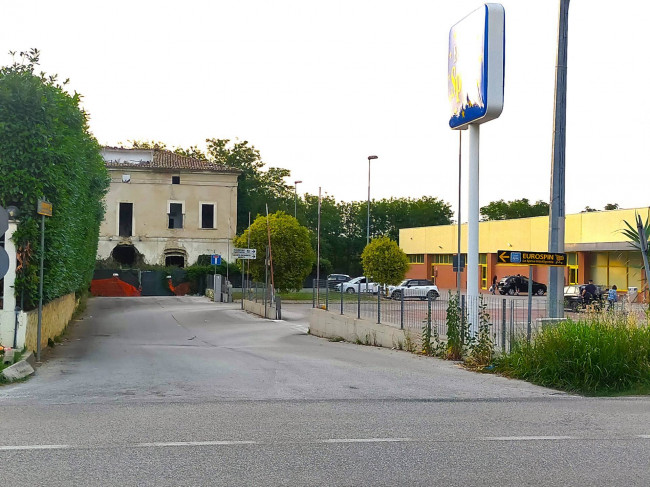 Terreno Industriale in vendita a Manoppello