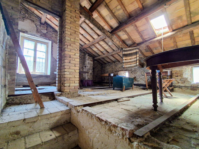 Casa semindipendente in vendita a Ari