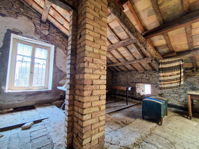 Casa semindipendente in vendita a Ari