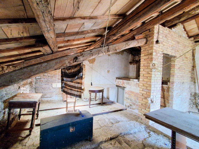 Casa semindipendente in vendita a Ari