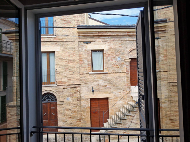 Appartamento in vendita a Collecorvino
