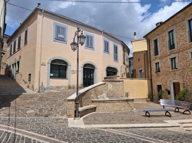 Appartamento in vendita a Collecorvino