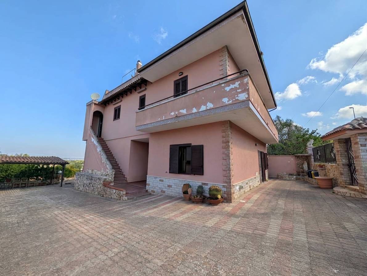 Single House for sale in Gallipoli