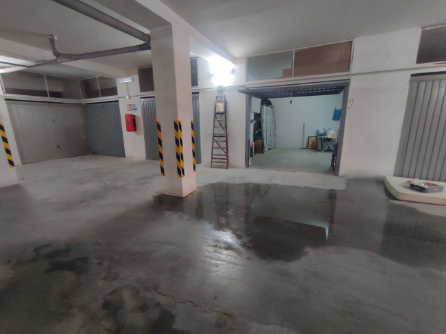 Box o garage in vendita a Gallipoli