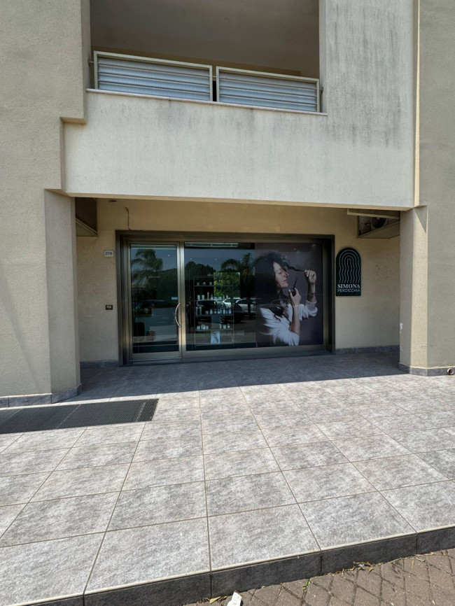 Attività commerciale in vendita a Alezio