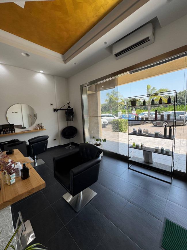 Attività commerciale in vendita a Alezio