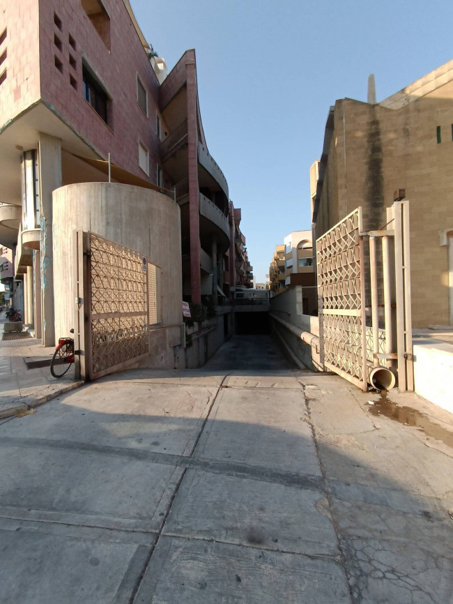 Box o garage in vendita a Gallipoli