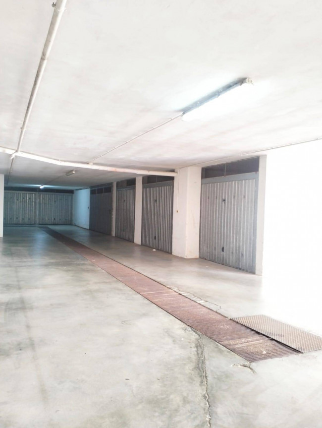 Box o garage in vendita a Gallipoli