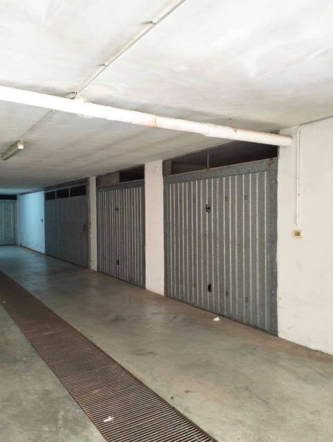 Box o garage in vendita a Gallipoli