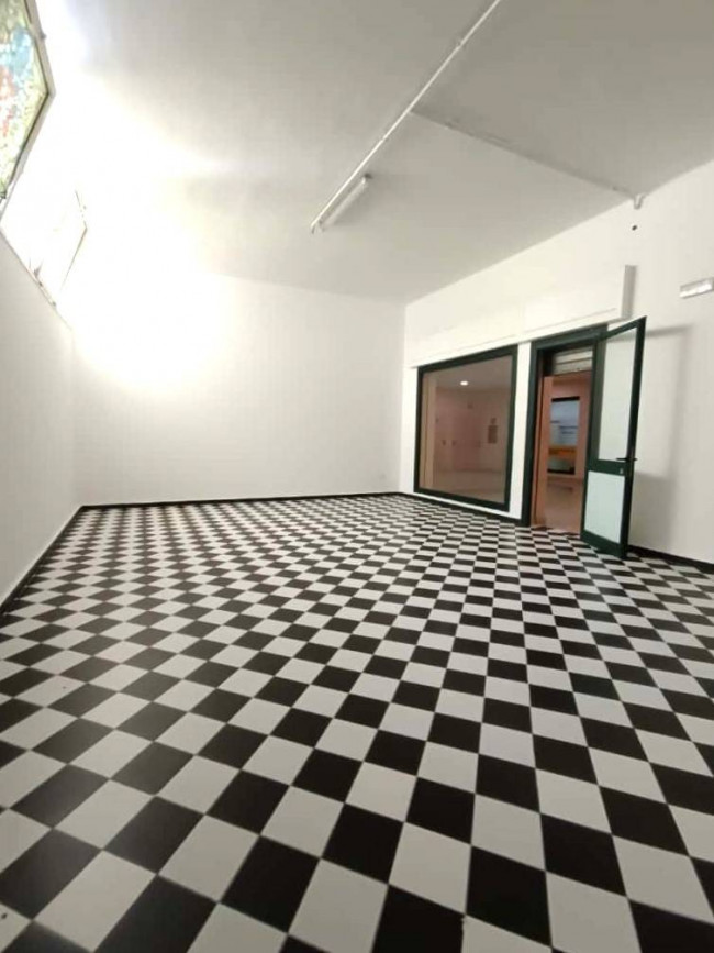 Locale commerciale in vendita a Gallipoli