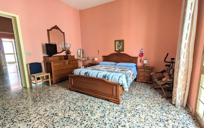 Single House for sale in Sannicola