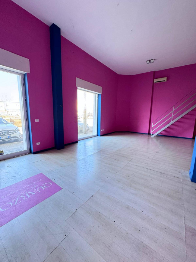 Locale commerciale in vendita a Gallipoli