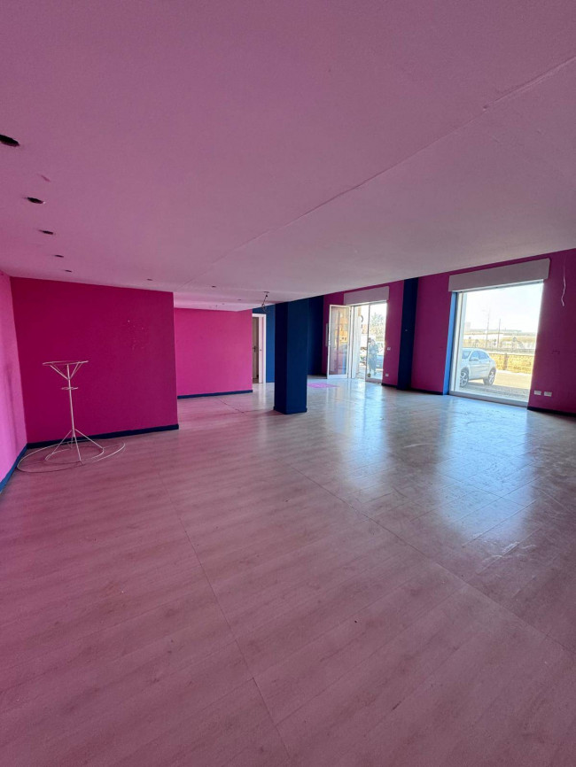 Locale commerciale in vendita a Gallipoli