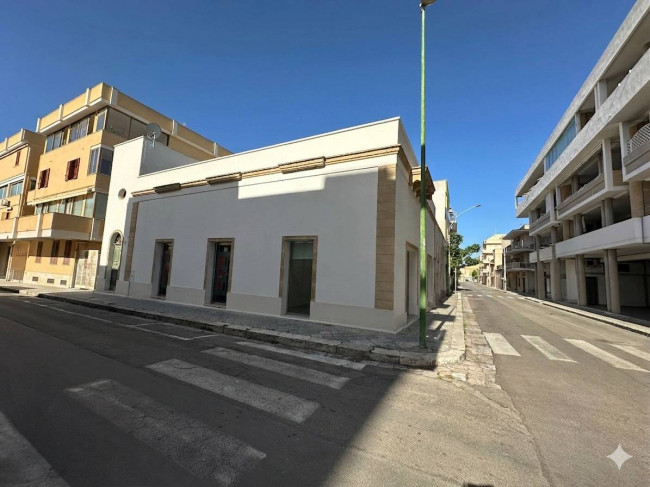 Locale commerciale in vendita a Gallipoli