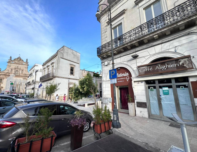 Attività commerciale in vendita a Galatina