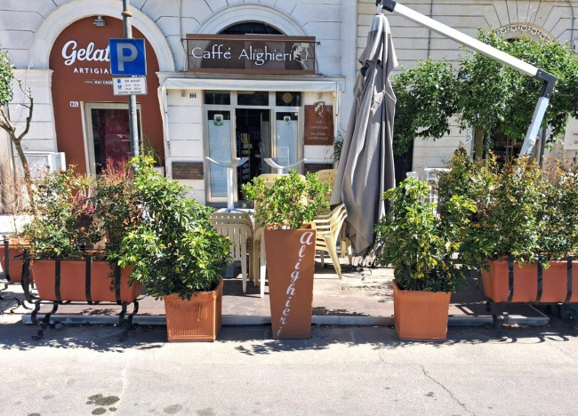 Attività commerciale in vendita a Galatina