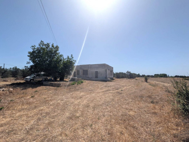 Rustico in vendita a Parabita
