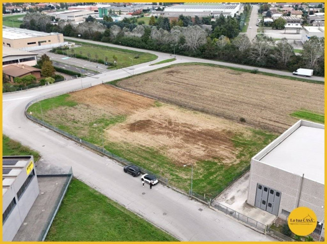 Terreno edificabile in vendita a Molinella
