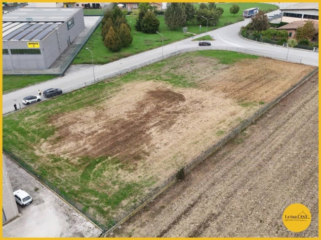 Terreno edificabile in vendita a Molinella