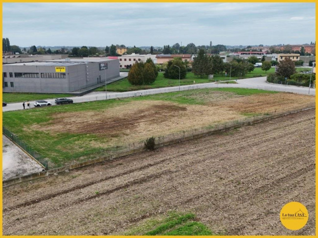 Terreno edificabile in vendita a Molinella