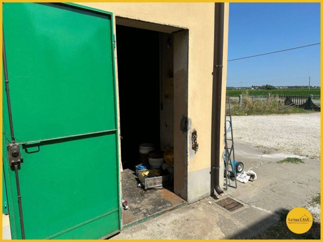Capannone in vendita a Molinella