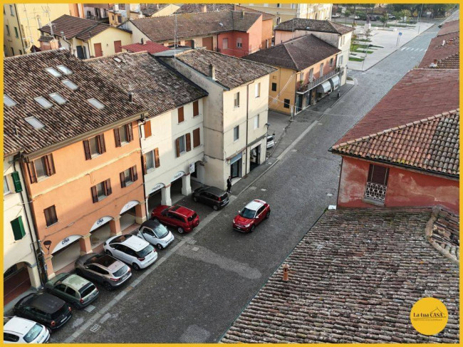 Locale commerciale in affitto a Molinella