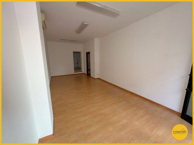 Locale commerciale in affitto a Molinella