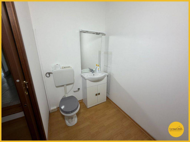 Locale commerciale in affitto a Molinella