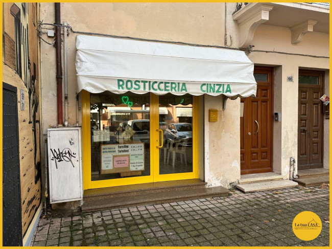 Locale commerciale in vendita a Molinella