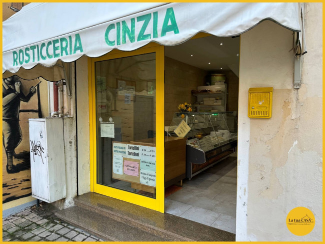 Locale commerciale in vendita a Molinella