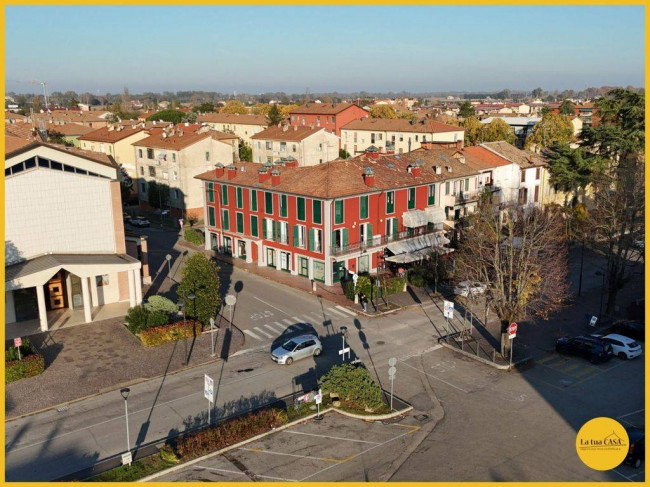 Locale commerciale in affitto a Molinella