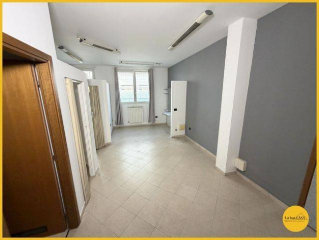 commerciale in affitto a Molinella