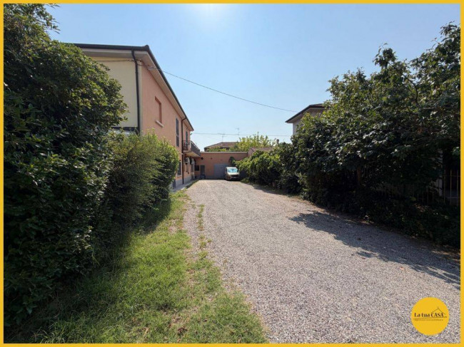 Locale Commerciale in vendita a Molinella
