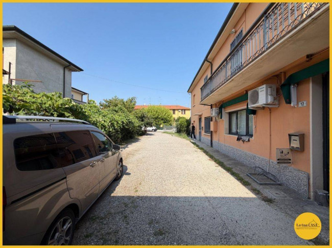 Locale Commerciale in vendita a Molinella