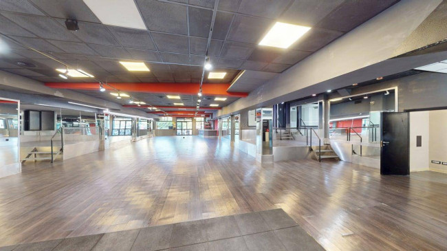 Locale commerciale in affitto/vendita a Roma