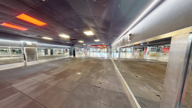 Locale commerciale in affitto/vendita a Roma