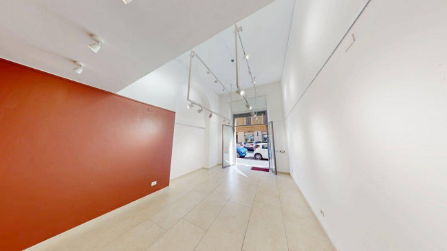 Locale commerciale in vendita a Roma