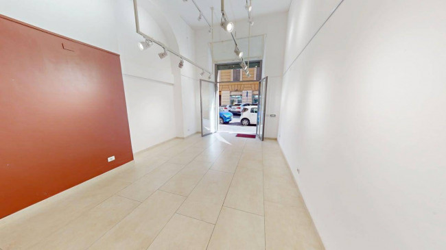 Locale commerciale in vendita a Roma