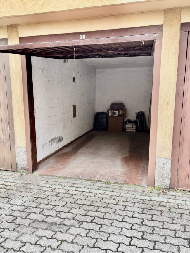 Box o garage in vendita a Milano