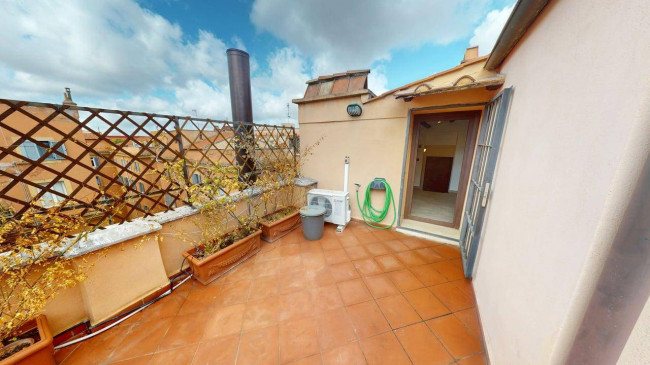 Attico e Superattico in affitto a Roma