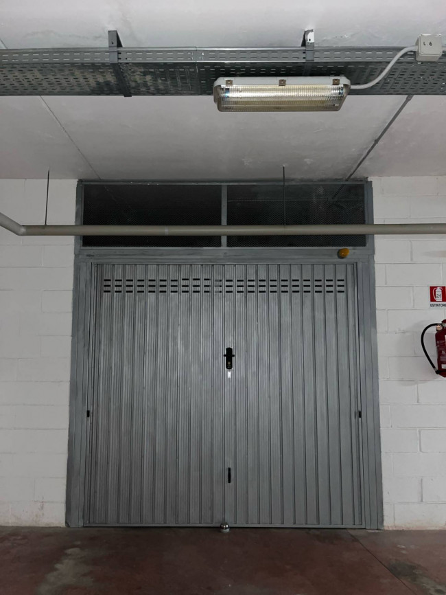 Box o garage in vendita a Roma