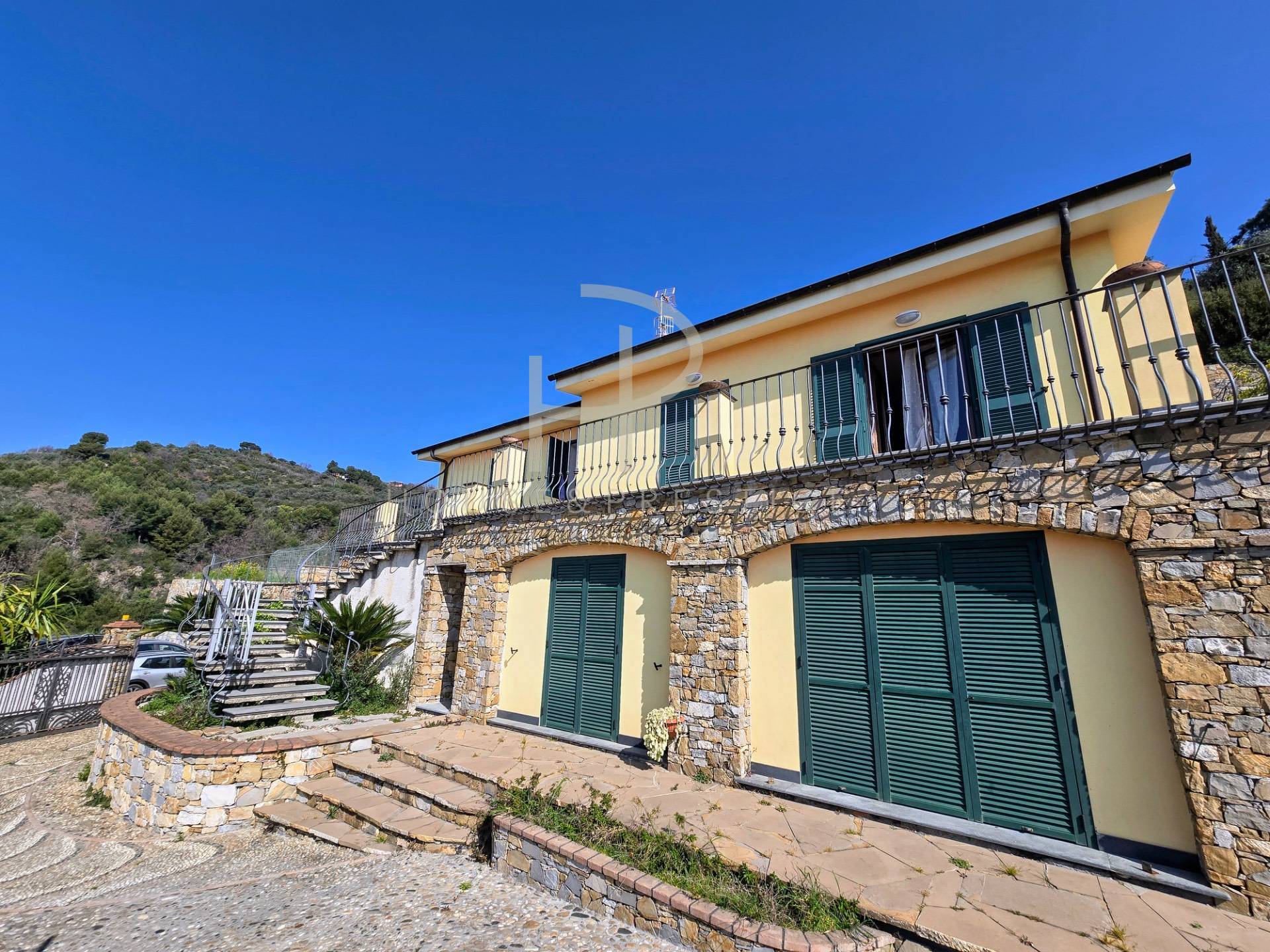 Villa in vendita a Imperia