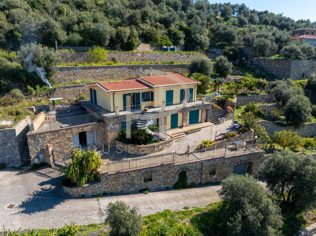 Villa in vendita a Imperia