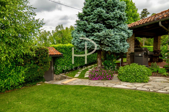 Villa in vendita a Cherasco
