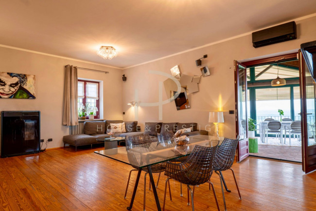 Villa in vendita a Cherasco