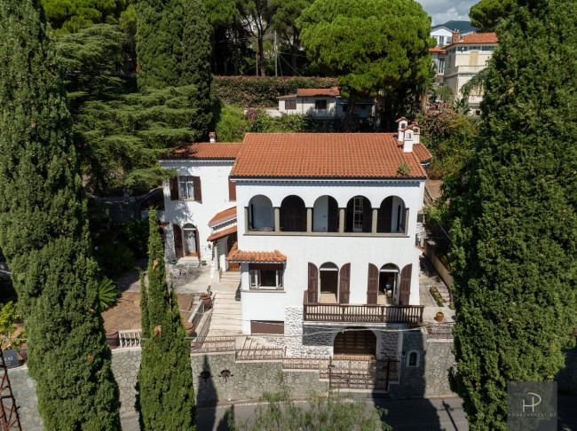 Villa in vendita a Sanremo