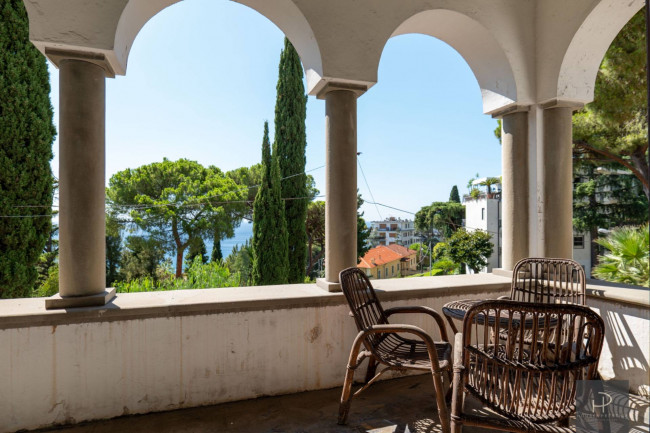 Villa in vendita a Sanremo