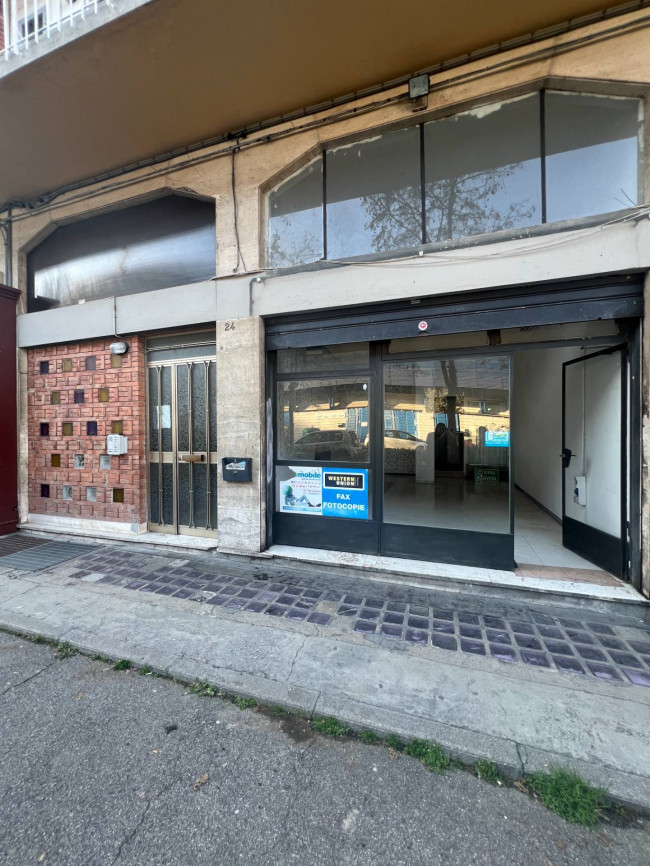 Attività commerciale in vendita a Ferrara