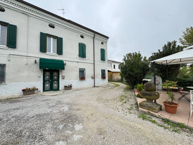 Porzione di casa in vendita a Ferrara