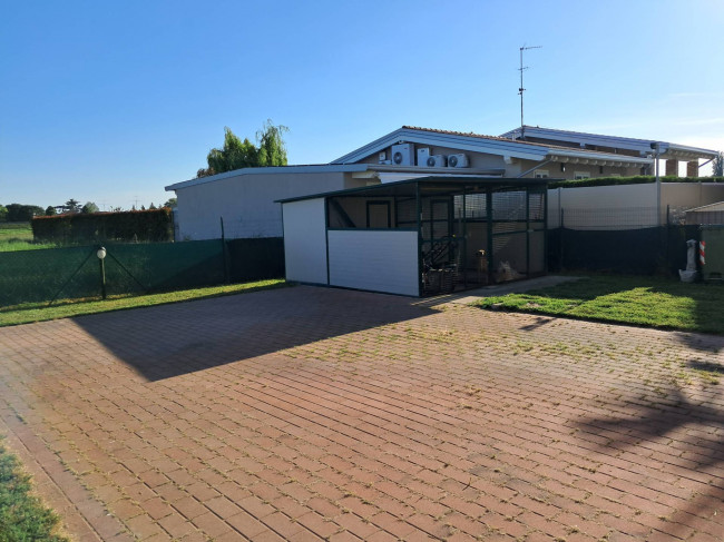 Villette a schiera in vendita a Vigarano Mainarda